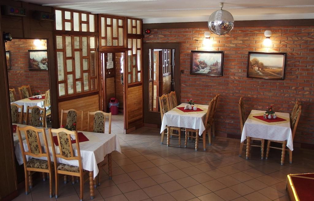 Hotelik Mazury Olecko Exterior photo